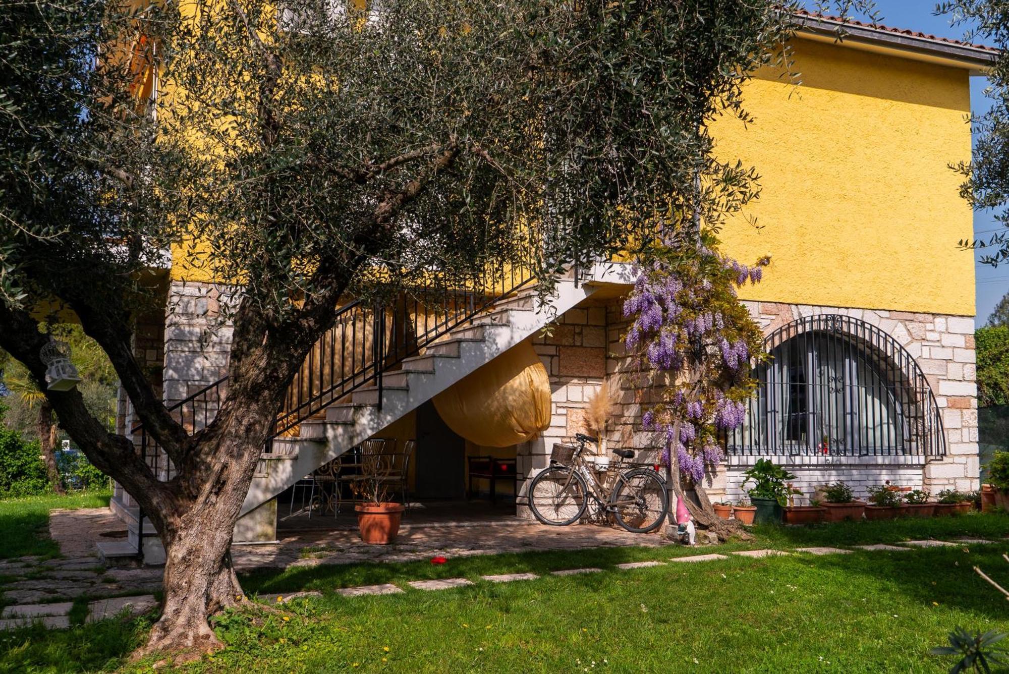 Villa La Magnolia - Private Beach Access, Garden, Views Lazise Exterior foto