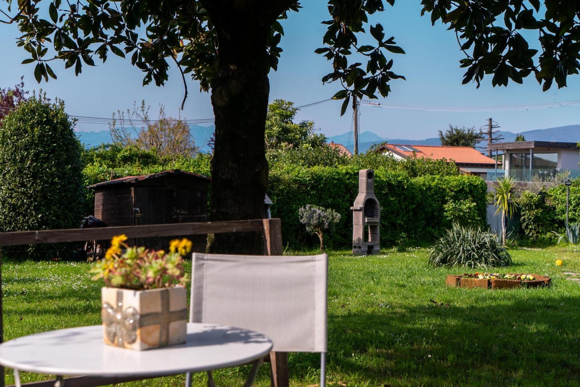 Villa La Magnolia - Private Beach Access, Garden, Views Lazise Exterior foto